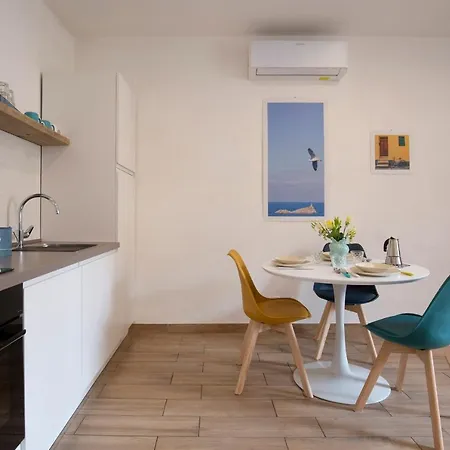 La Petite Maison - Helloelba *